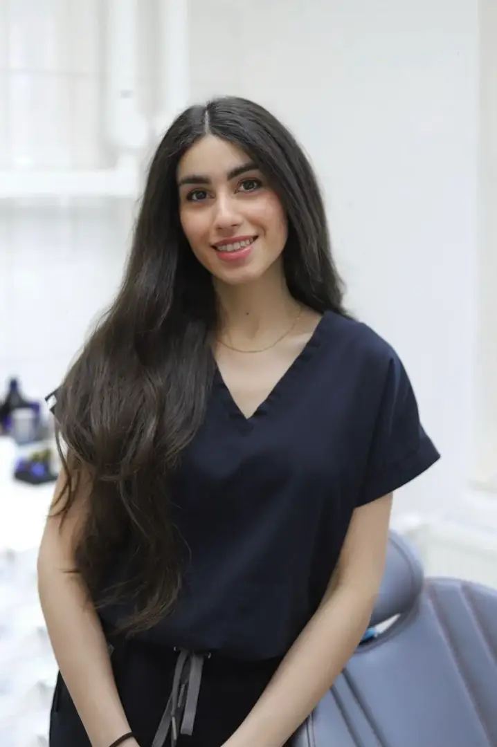 MDDr. Golbarg Khoshhal